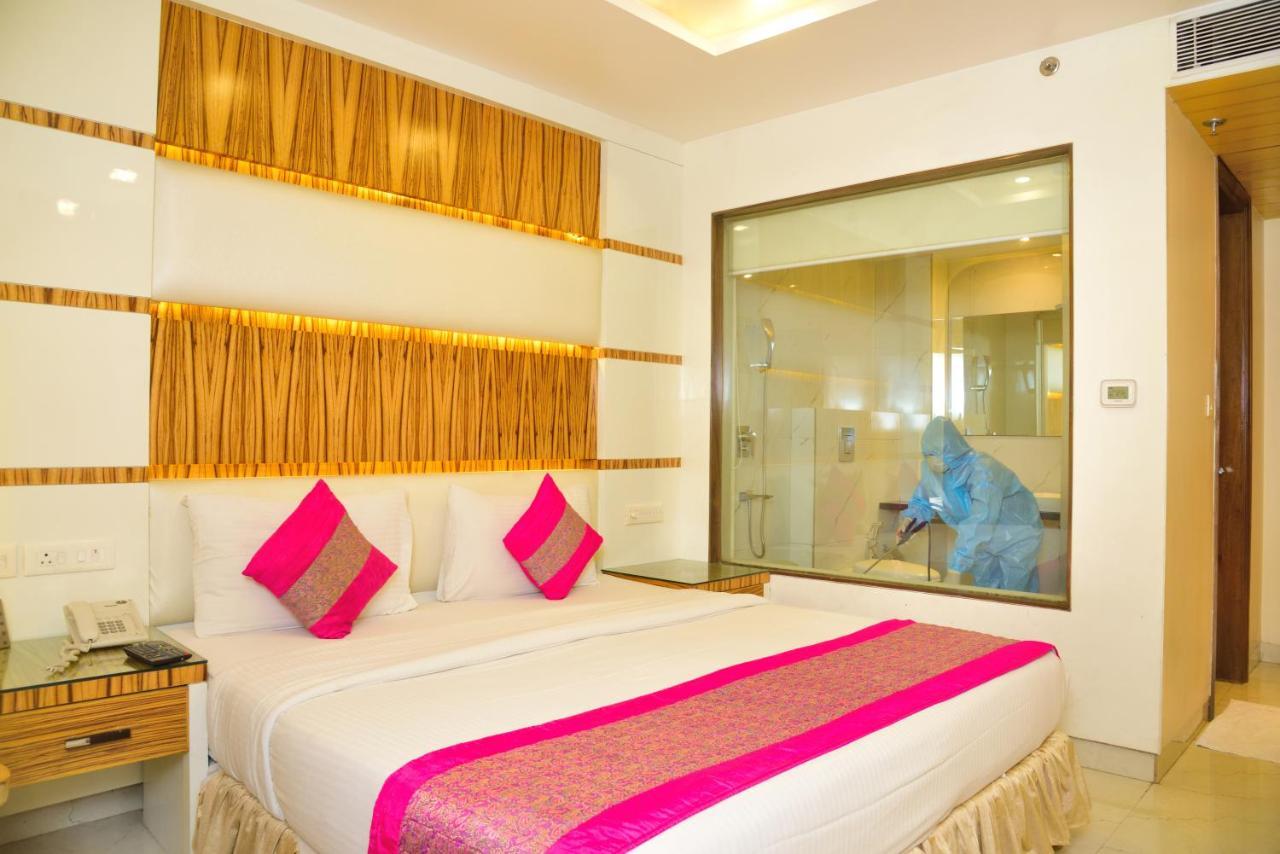 Hotel Aman Continental - 2Mins From Railway Station And 5 Mins From Metro Nueva Delhi Exterior foto