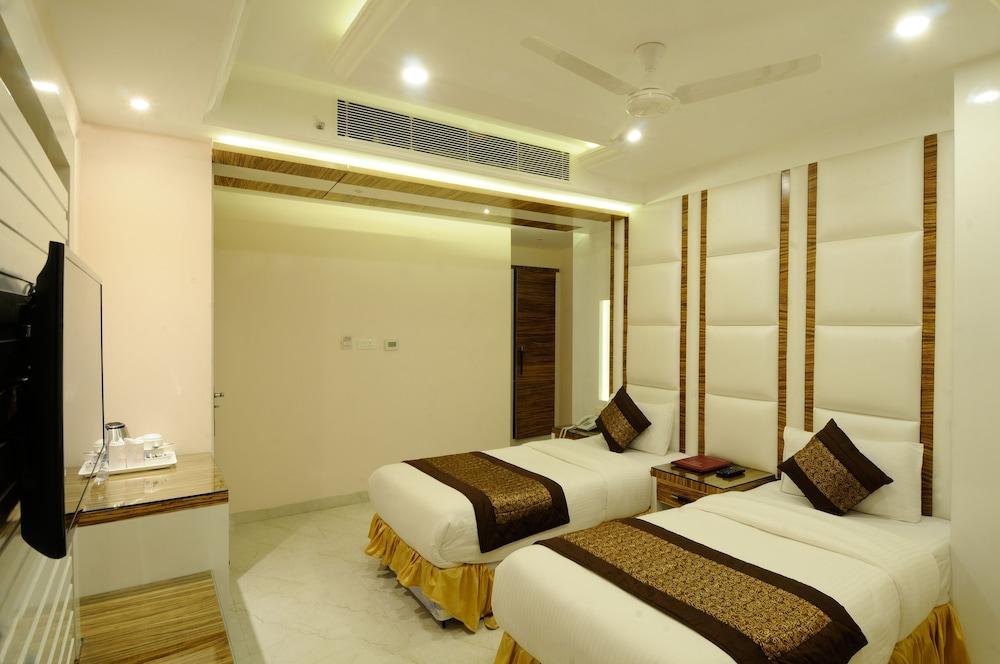 Hotel Aman Continental - 2Mins From Railway Station And 5 Mins From Metro Nueva Delhi Exterior foto