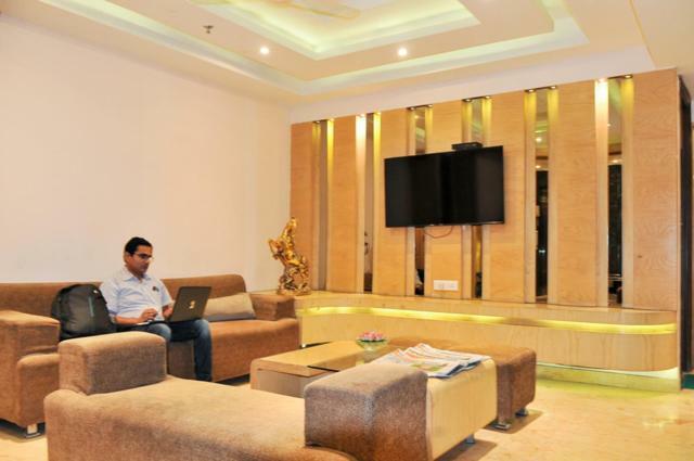 Hotel Aman Continental - 2Mins From Railway Station And 5 Mins From Metro Nueva Delhi Exterior foto